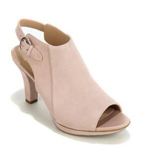 ✨Naturalizer Dawn Leather Platform Sz 6.5 Shootie✨